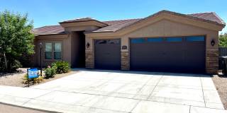 Beautiful 3 Bedroom Home in Central Kingman! Gallery 1