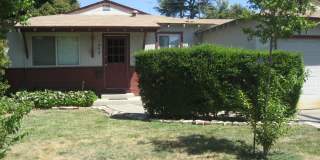 3-Bedroom House Located Across from Nugget Market and Shopping Center Gallery 1