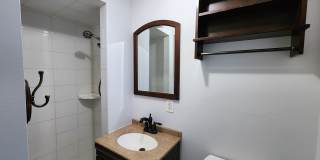 Sandy 4 bd 3 bath Single Family Stunner! Gallery 11