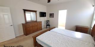 3 Bedroom, One Level Furnished Home in Emerald Ridge Gallery 19