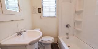 Freshly Painted 3 Bedroom Home Near LSU Health Gallery 9