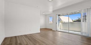 343 Palos Verdes Apartments Gallery 3