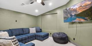 6932 E Pearl Street Gallery 27