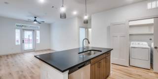 Burnett Lofts Gallery 25