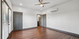 St. Thomas Flats Gallery 55