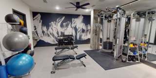 Studio LoHi Apartments Gallery 8