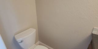 Sunny, newly remodeled 3 bed + office/2.5 bath in Applewood townhomes close to NOBO! Gallery 9