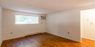 Meadow Lane Apartments Gallery 15