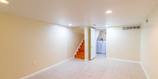 2134 Sears Street Gallery 8