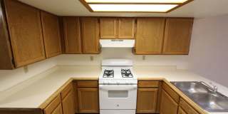 Bright 2BR Townhome in Boyington Heights | Private Balcony + Fenced Backyard Gallery 8