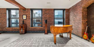 500 Greenwich Street Gallery 12