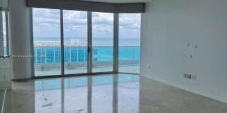 5025 Collins Ave Gallery 1