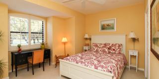 ** THE VINEYARDS SEASONAL ** 2 BED PLUS A DEN\2 BATH 2ND FLOOR COACH HOME READY FOR YOU ** VACATION READY HOME ** Gallery 17