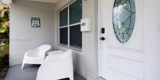 5224 NE 1st Ave Gallery 3