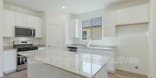 9329 North Peridot Vista Avenue Gallery 1