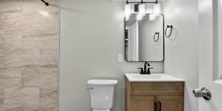 35 CRITTENDEN Street NE Gallery 25