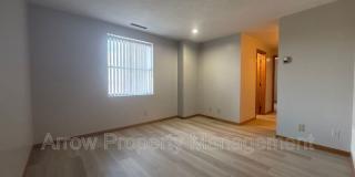 208 E 5-4G Gallery 1