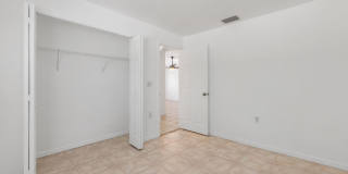 Duplex Lehigh Acres 221 Gallery 13