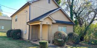 Five Bedroom Near Downtown Available for Pre-Lease! Gallery 1