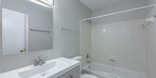 CUTE 2/1.5 w/ New Paint, Washer and Dryer, Close to TCC & FSU! Available NOW for $1050/month! Gallery 28