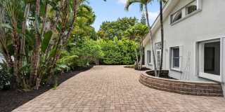 606 Paulina Road Gallery 48