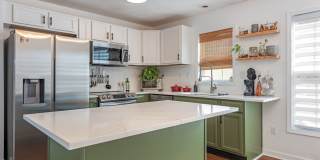 ***BEAUTIFUL ANNUAL RENTAL***FURNISHED OR UNFURNISHED***NOW AVAILABLE*** Gallery 1