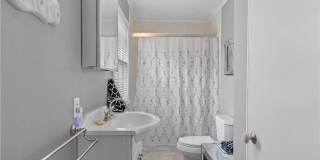 46 Chastellux Avenue unit: M8 Gallery 22