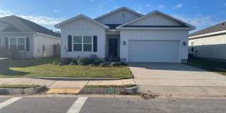 Must see 4 Bedroom and 2 Bath! Gallery 1
