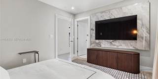 116 W 1st Ct Gallery 34