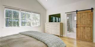 1268 Hayes Drive SE Gallery 16