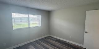 2 Bedroom/1 Bathroom Apartment Gallery 11