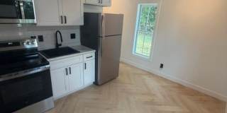 Renovated One Bedroom Stand Alone Apartment Gallery 6