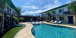 1 and 2 Bedrooms Great Location with Community Pool and Onsite Laundry! 1/2 of Mile from U of A Gallery 5