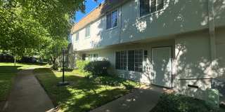 Open House Friday October 16th 4-4:30 PM! Three Bedroom Townhome Near River Access Gallery 1