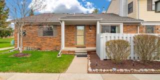 1921 Vine Way Drive Gallery 1