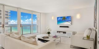 16425 Collins Ave Gallery 1