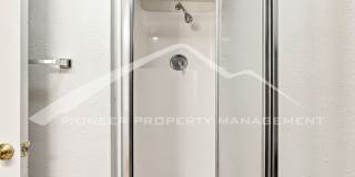 Spacious Townhouse with Central AC and Washer/Dryer Spacious Townhouse with Central AC and Washer/Dryer Gallery 22