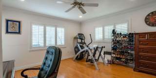 2317 NE 28th Court Gallery 25
