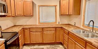 25890 Wayne Rd Gallery 1