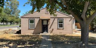 Now Available! Nice Quaint 1 Bedroom 1 Bath Home Gallery 1