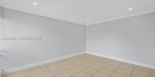5420 Hollywood Blvd Gallery 7