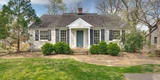 Beautiful 4BD/3.5BA home in the heart of Green Hills. Gallery 1