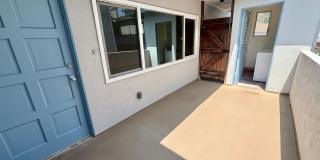 Spacious 2BD with Private Laundry Room, Garage Parking & Private Entrance Spacious 2BD with Private Laundry Room, Garage Parking & Private Entrance Gallery 3