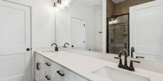 5006 Grayton Alley Gallery 27