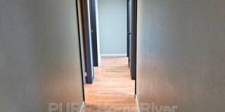 2400 Carpenter Street Gallery 11