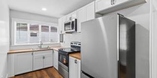 Beautifully Renovated 3/1 Home with Modern Finishes Gallery 1