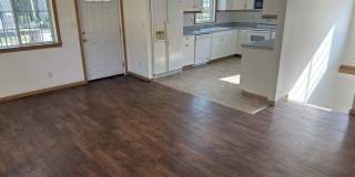 MOVE-IN SPECIAL! $500 OFF FIRST MONTH'S RENT! Large 4-Bedroom, 3-Bathroom House Gallery 5