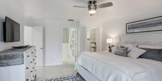 6 Lexington Lane E Gallery 32