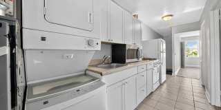 Bright 1 Bedroom Home with Refreshed Interior & In-Unit Laundry Gallery 12