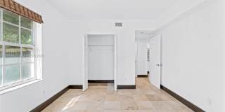 541 NE 62nd St Gallery 14